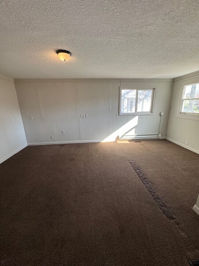 Building Photo - 2532 Miner St