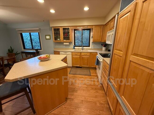Building Photo - 5206 Summer Trail Rd