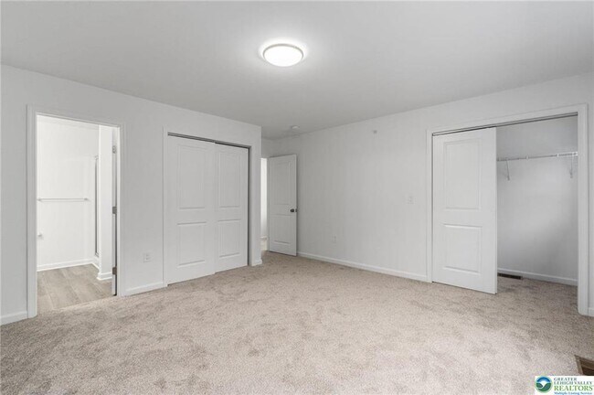 Building Photo - 306 Barber St