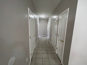 Building Photo - Pre-Leasing for 26/27 School Year