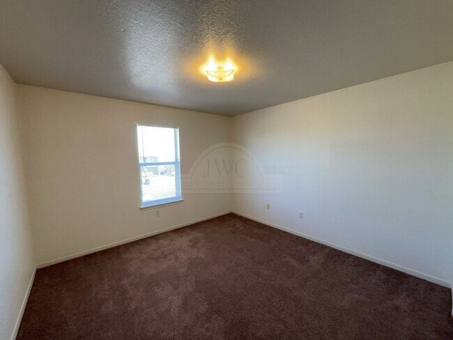 Building Photo - 1006 Circle M Dr