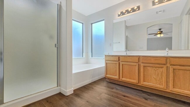 Building Photo - Location! Location! Location! 83rd & Thunderbird