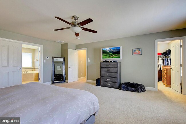 Building Photo - 3104 Lawrin Ct