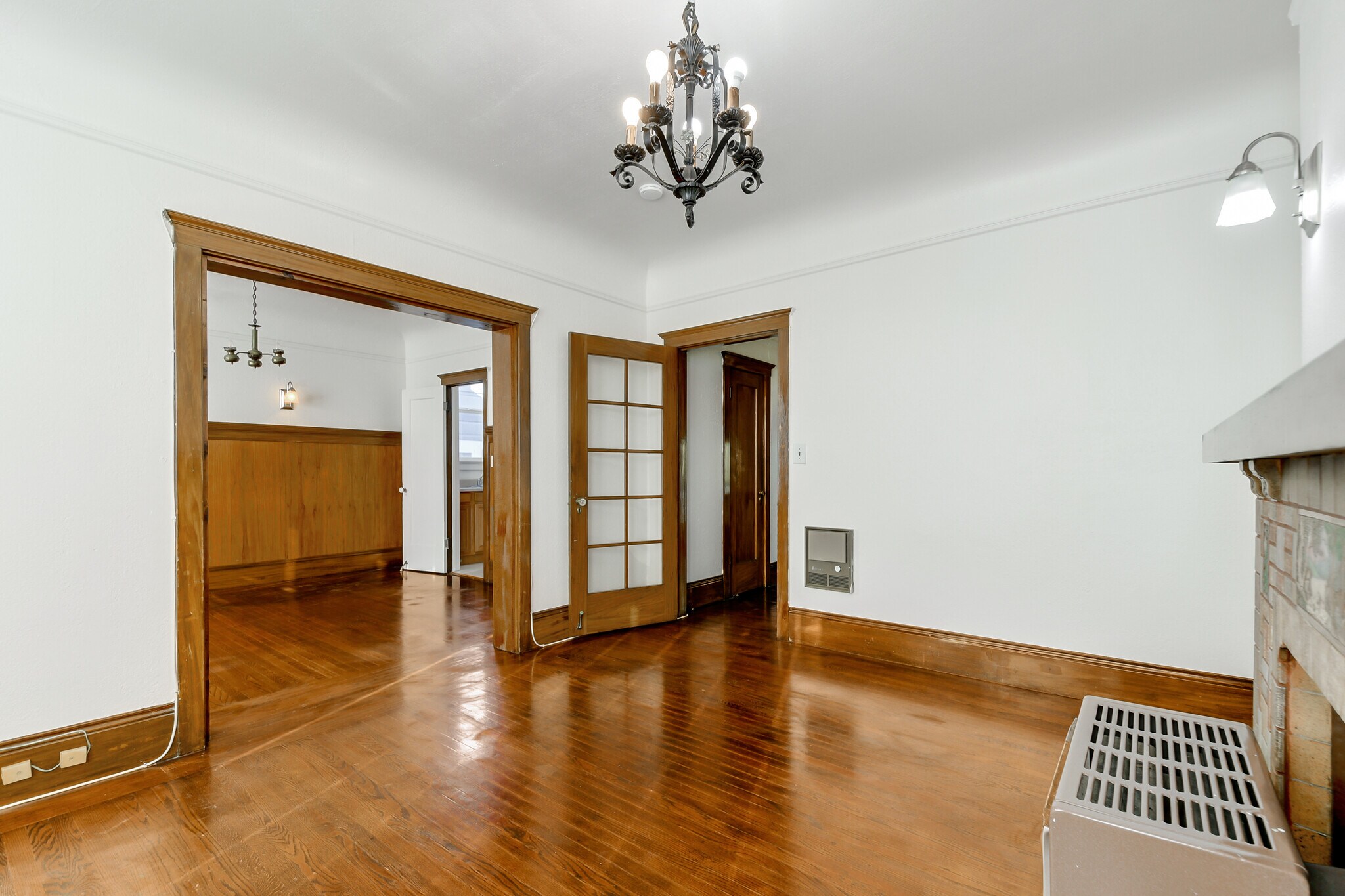 Building Photo - 382 29th St