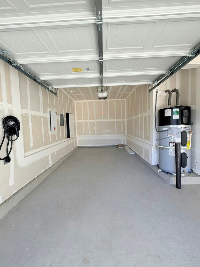 Building Photo - 397 N Paso Robles Dr