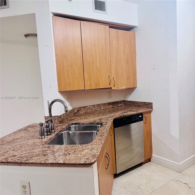 Building Photo - 1830 Radius Dr