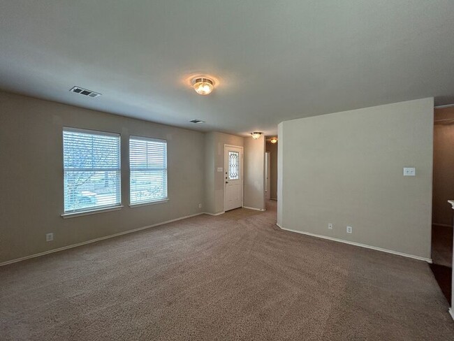 Building Photo - 18520 Mammoth Cave Blvd