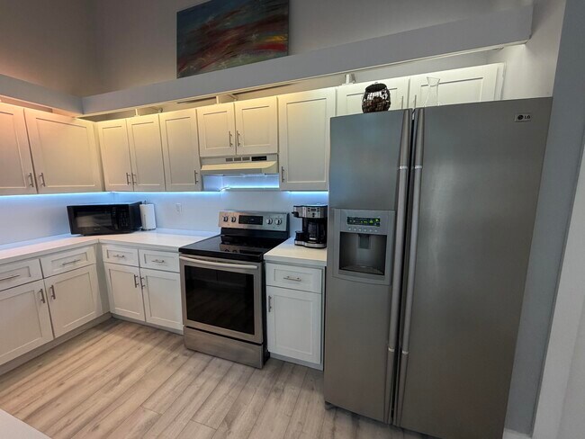 Building Photo - 8847 Thumbwood Cir