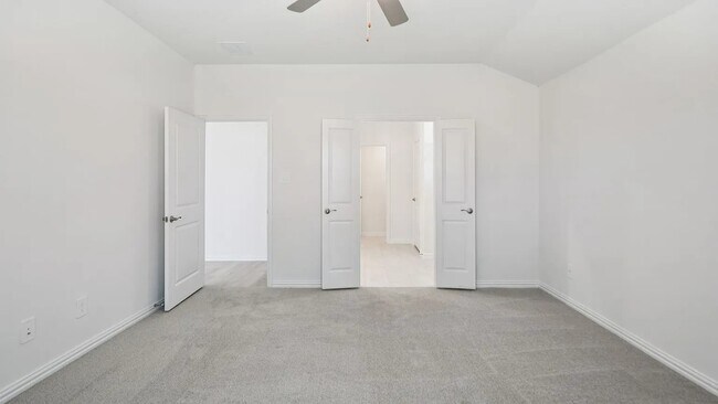 Building Photo - 710 Edgehurst Dr