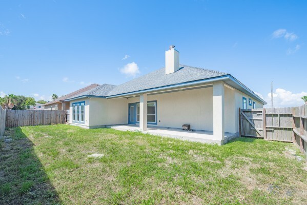 Building Photo - 14822 Lighthouse Dr