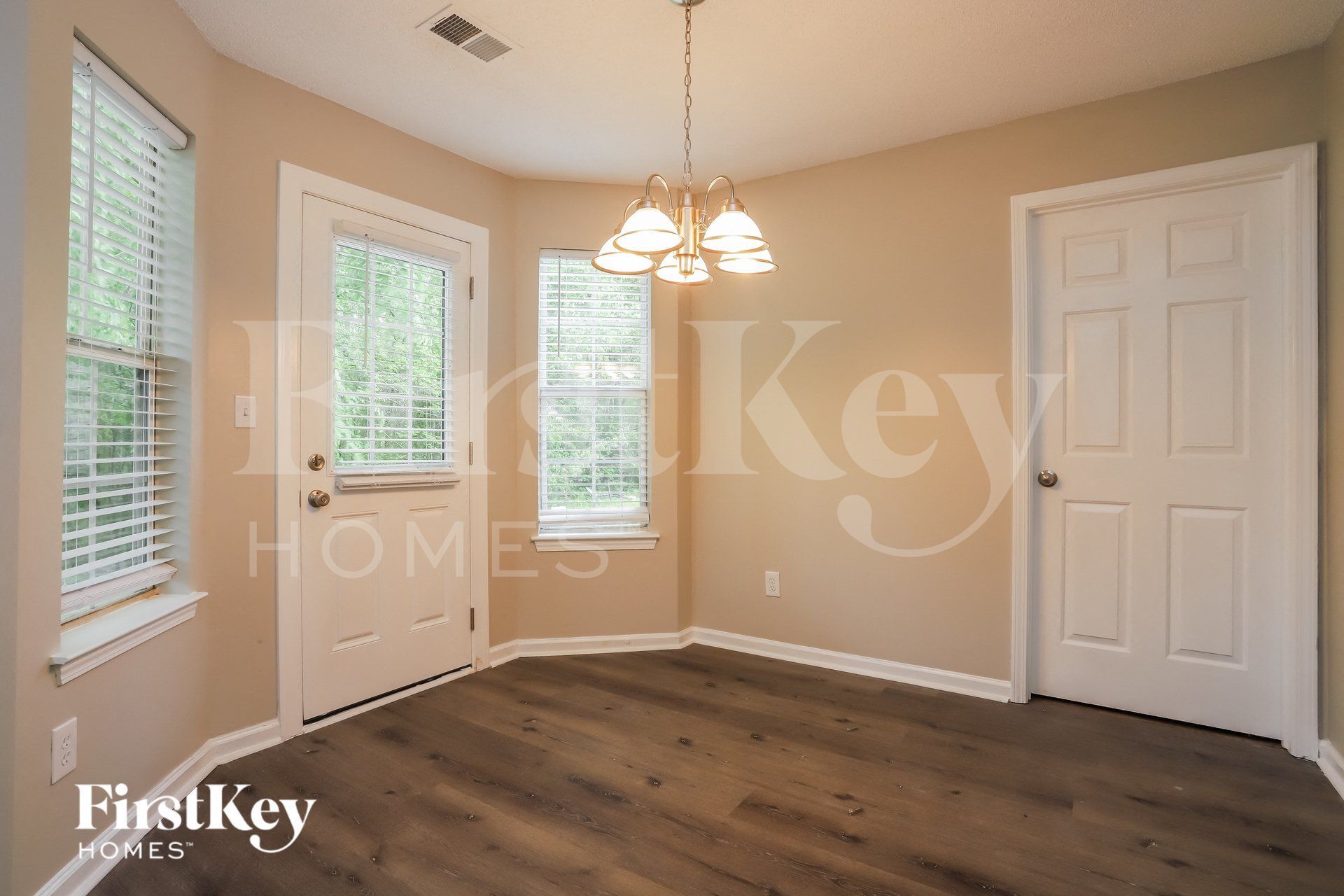 Building Photo - 5833 Cobalt Dr SW