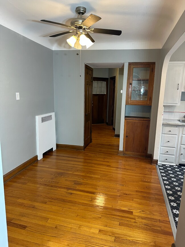 Dining into Hallway - 6618-6620 Devonshire Ave