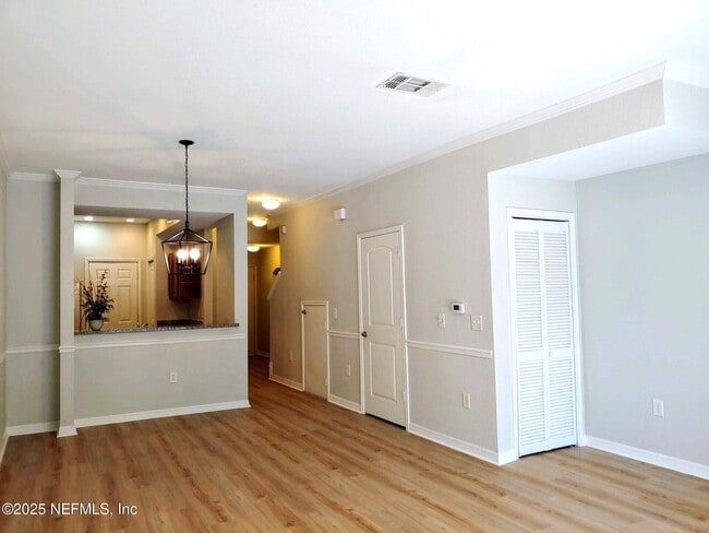 Building Photo - 10200 Belle Rive Blvd