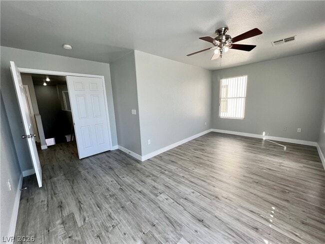 Building Photo - 8005 Twain Harte St