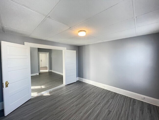 Building Photo - 301 Amory St