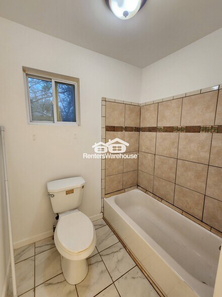 Building Photo - 2125 Bixler Cir
