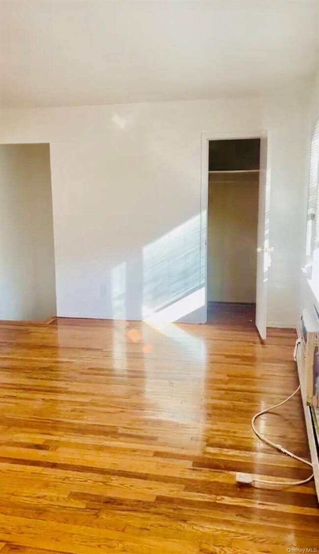 Building Photo - 118-06 179th St