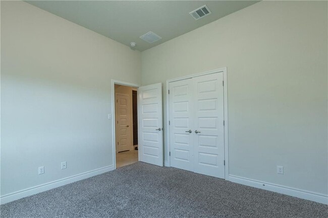 Building Photo - 124 Crooked Trail