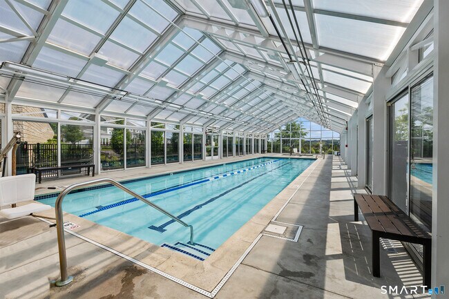 Building Photo - 35 Moorland Dr