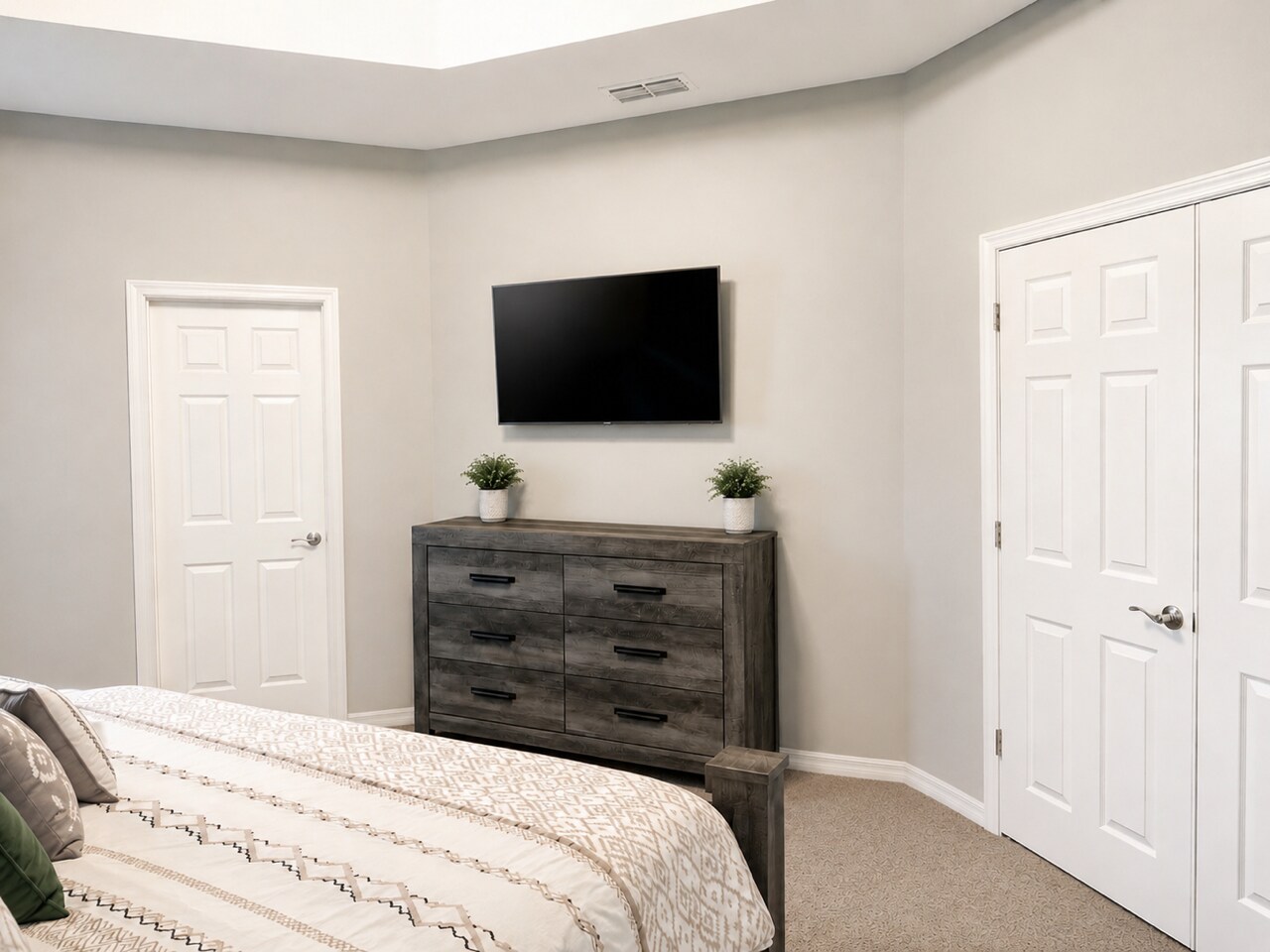 Building Photo - 35271 Crescent Creek Dr