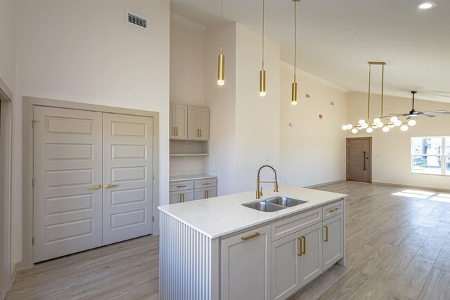 Building Photo - 5704 Kylee Dr