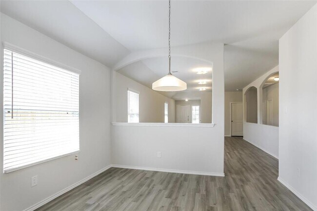 Building Photo - 22363 Porter Mountain Trl