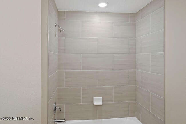 Building Photo - 12783 Josslyn Ln