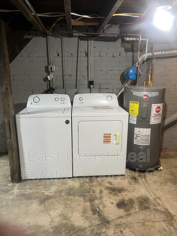 Building Photo - 418 Mitchell Ave