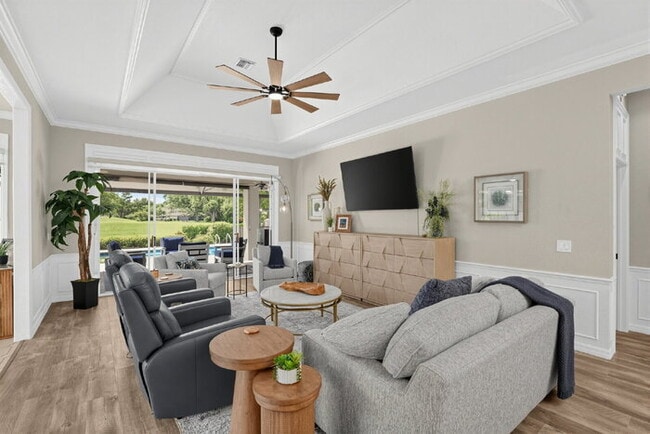 Building Photo - Winter season on the Boca Royale golf course, furnished pool home with club membership