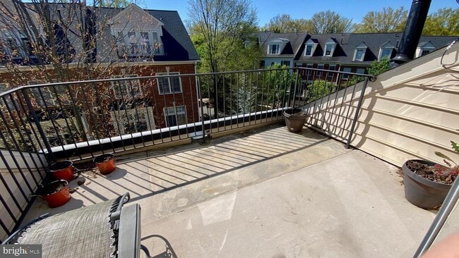 Building Photo - 7449 Carriage Hills Dr