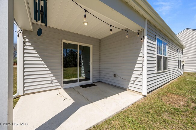 Building Photo - 387 High Ridge Ct