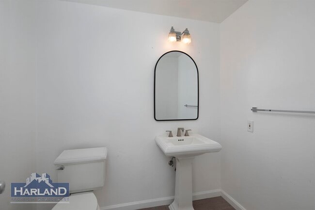 Building Photo - 721 Camino Del Mar