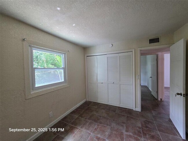 Building Photo - 1751 NW 29th Terrace