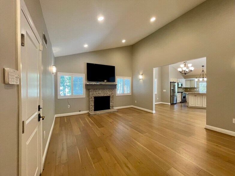 Building Photo - 1080 Finrod Ct