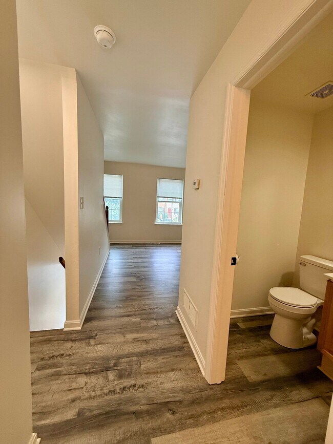 Building Photo - 601 Rockwood Dr