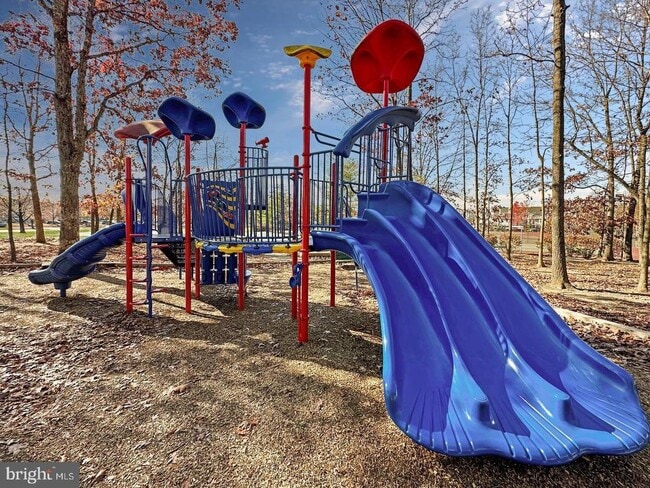 Building Photo - 8048 Hilliard Dr