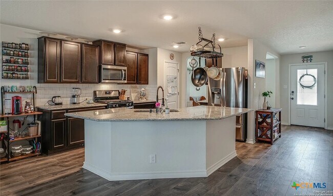 Building Photo - 9654 Holly Patch