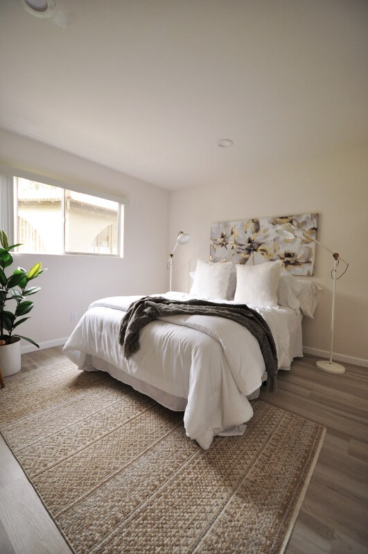 Building Photo - 6620 Linda Vista Rd