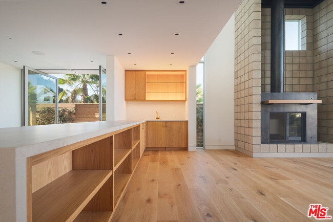 Building Photo - 2801 Sanborn Ave