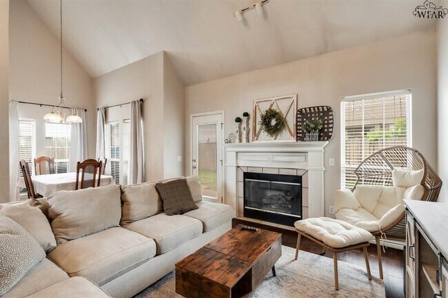 Building Photo - 9 Prairie Lace Ct