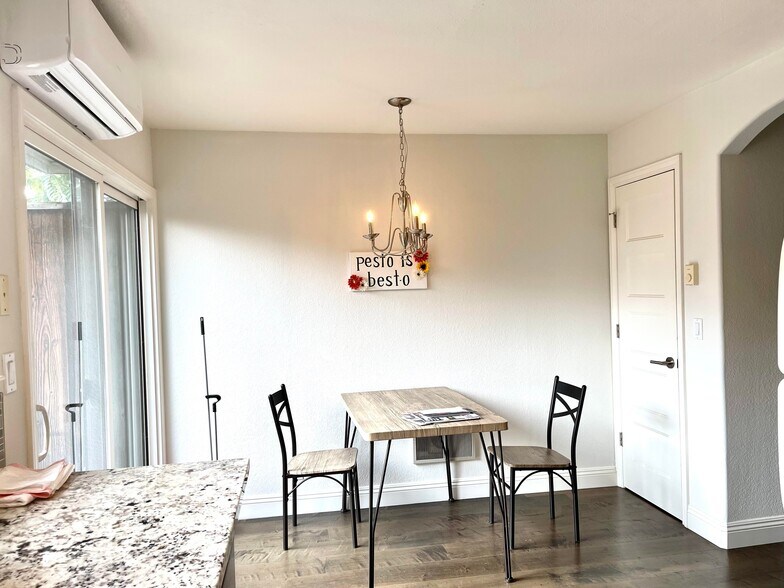 Building Photo - 870 Fremont St