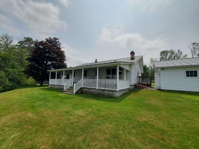 Building Photo - 737 Nh Rte 4a