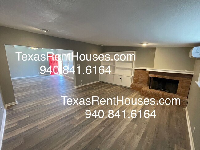 Building Photo - Newly Remodeled Home Across from Fain School