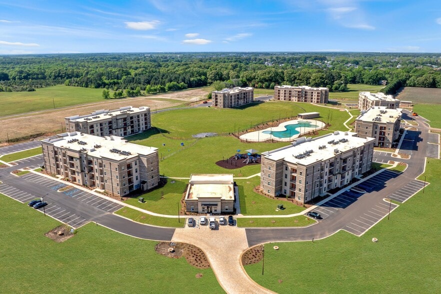 Primary Photo - Joy Park Luxury Apartments