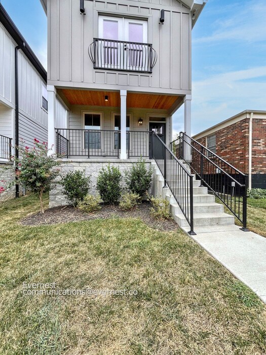 Building Photo - 1107 Walsh St