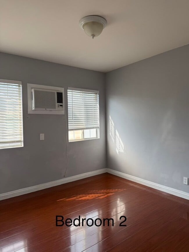 Building Photo - Jaguar Chan - R729-1617