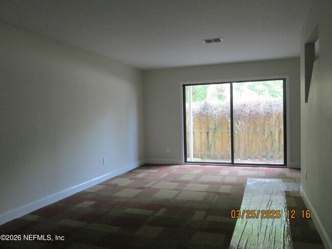 Building Photo - 1200 Bretta St