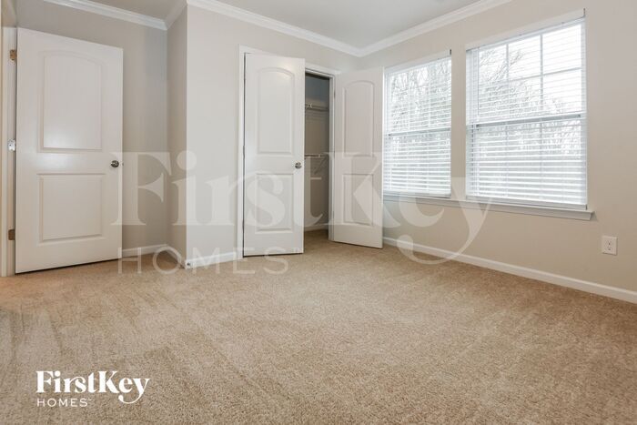 Building Photo - 6714 Barefoot Forest Dr