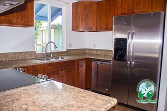 Building Photo - 2483 Kapiolani Blvd