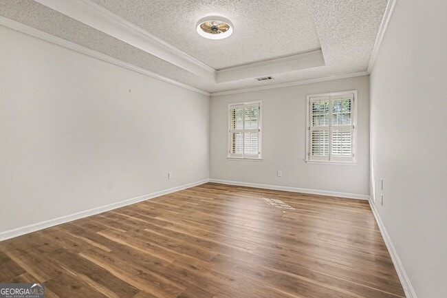 Building Photo - 1527 Ridgewood Dr SW
